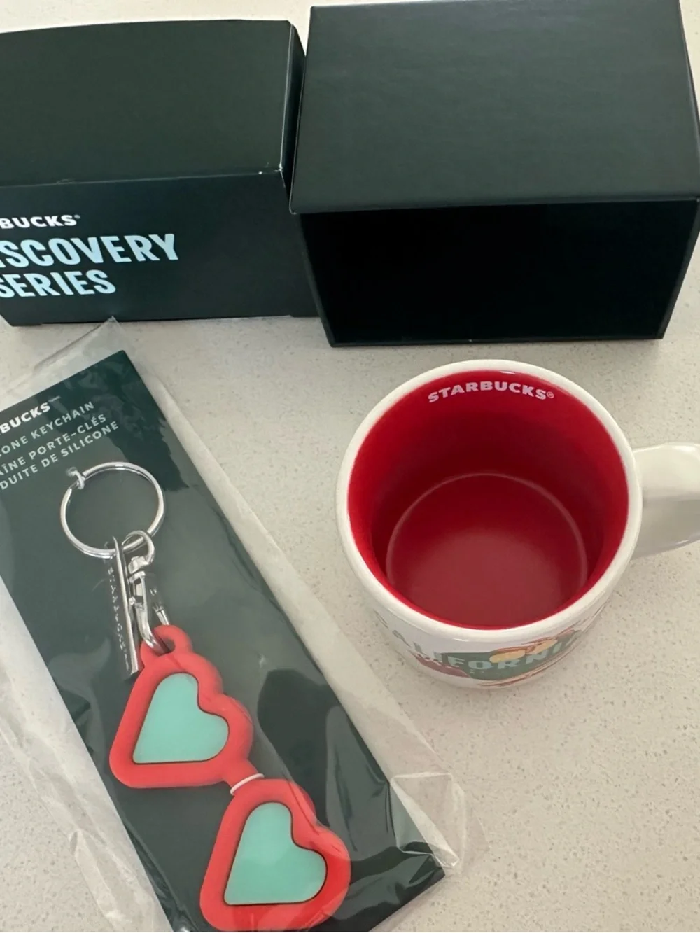 Starbucks Red & Mint Heart Keychain Gift Mug Set (2fl mug)